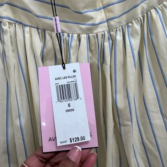 Avec Les Filles Halter Dress - Picture 4 of 6